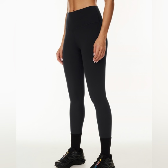 NWT - Aritzia TnAction TnaBUTTER™ Atmosphere Hi-Rise Legging Size Small - Black - Picture 3 of 8